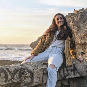 Meet your Posher, Jenny